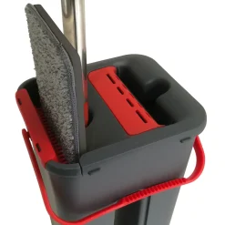 Seau essoreur avec balai 4L
